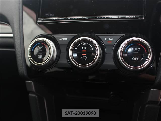 Subaru FORESTER 2016-01 8378976-12
