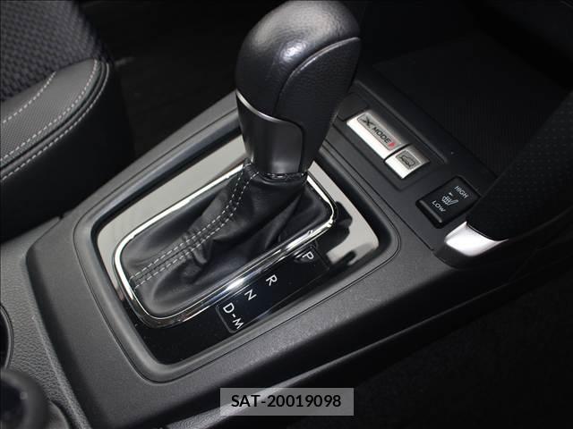 Subaru FORESTER 2016-01 8378976-13