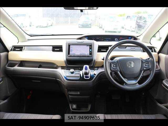 Honda FREED HYBRID 2017-02 8379504-2