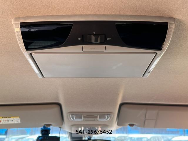 Honda FREED HYBRID 2017-08 8379918-12