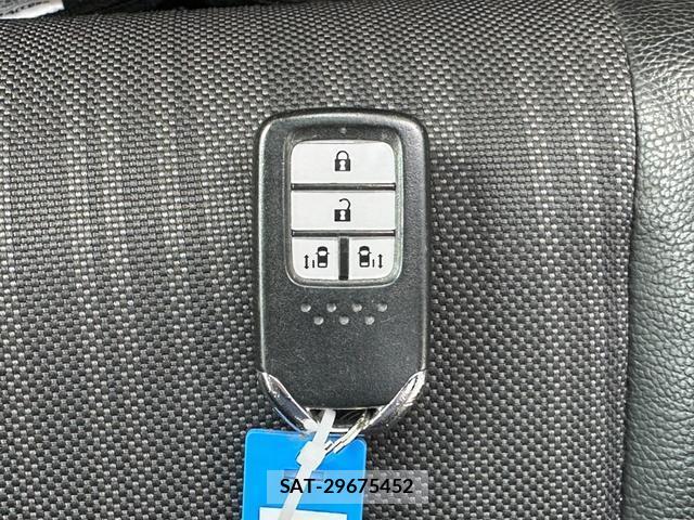 Honda FREED HYBRID 2017-08 8379918-18