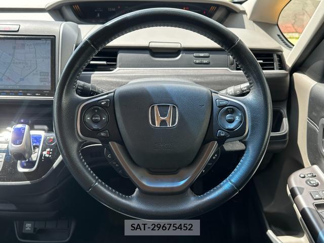 Honda FREED HYBRID 2017-08 8379918-2