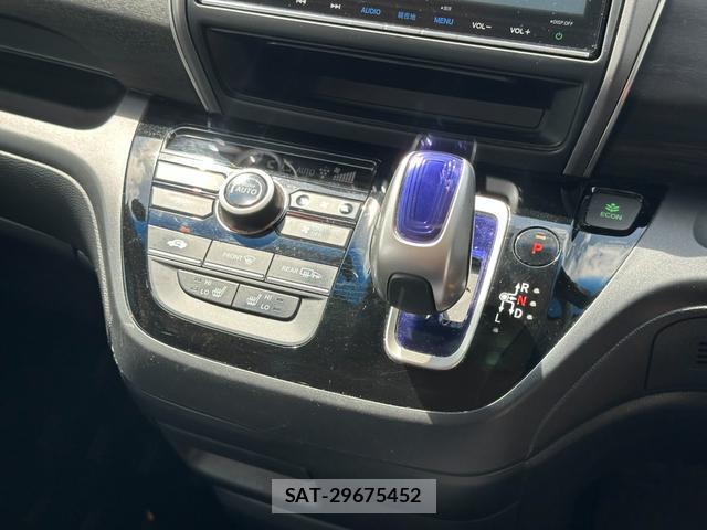 Honda FREED HYBRID 2017-08 8379918-3