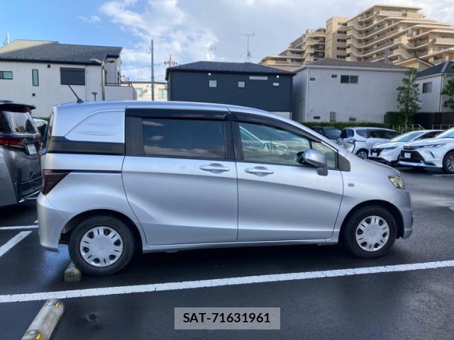 Honda FREED SPIKE 2011-09 8379000-14