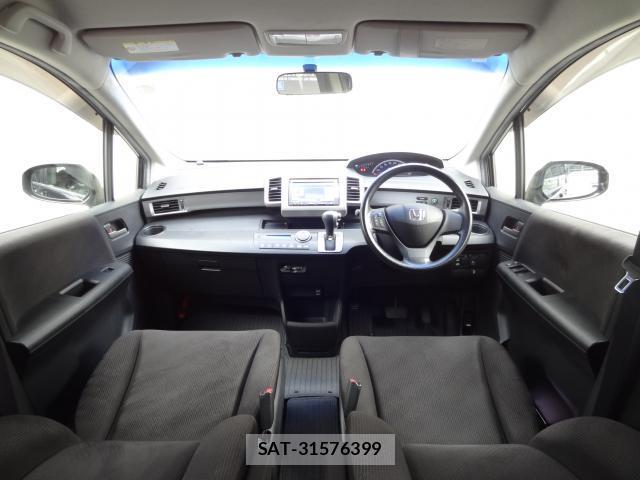 Honda FREED 2014-04 8379465-2