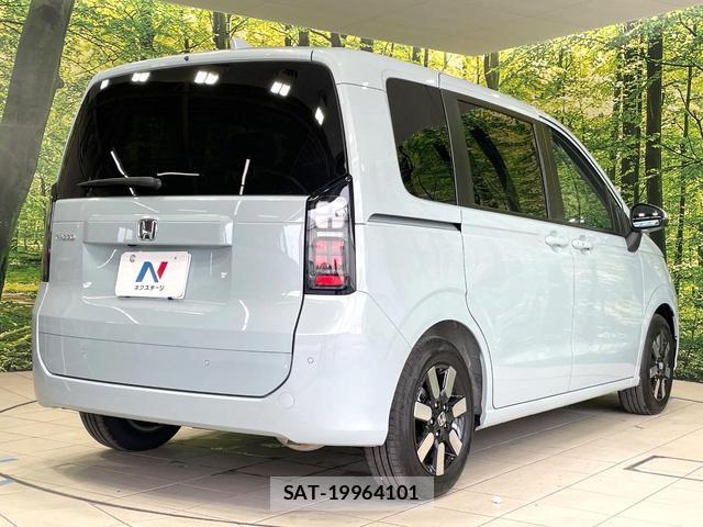 Honda FREED 2026-03 8379942-17