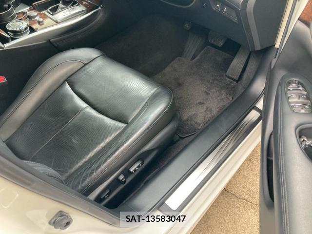 Nissan FUGA 2009-12 8378958-16