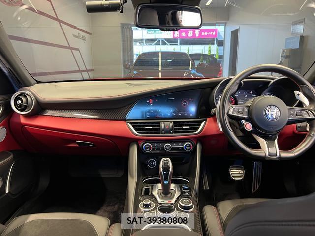ALFA ROMEO Giulia 2021-10 8379098-19