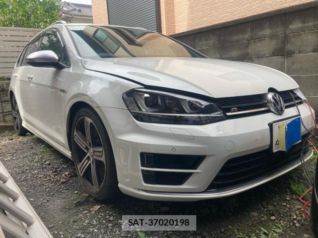 VolksWagen GOLF R VARIANT 2015-09 8380038-0
