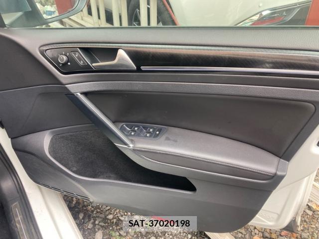 VolksWagen GOLF R VARIANT 2015-09 8380038-4