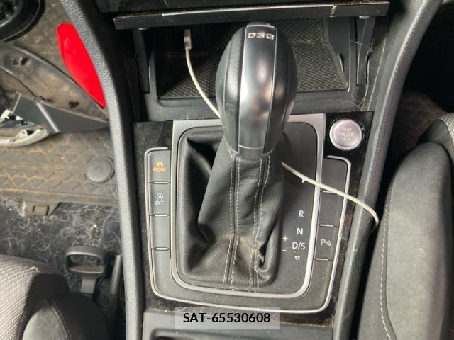 VolksWagen GOLF VARIANT 2014-10 8378917-15