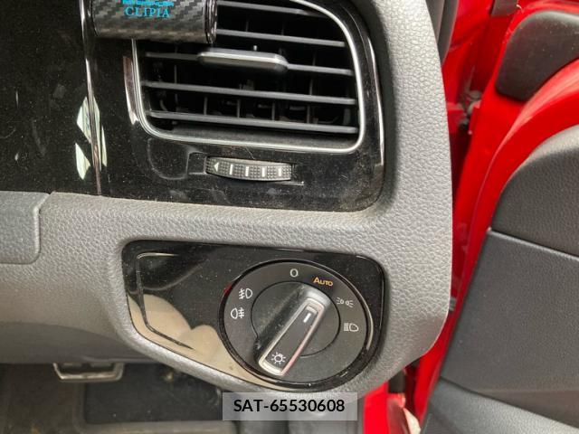 VolksWagen GOLF VARIANT 2014-10 8378917-6
