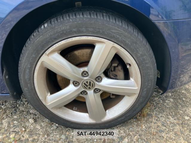 VolksWagen GOLF VARIANT 2012-03 8380008-2