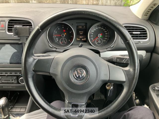 VolksWagen GOLF VARIANT 2012-03 8380008-9