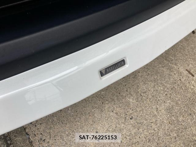 Toyota HARRIER HYBRID 2023-06 8378942-2