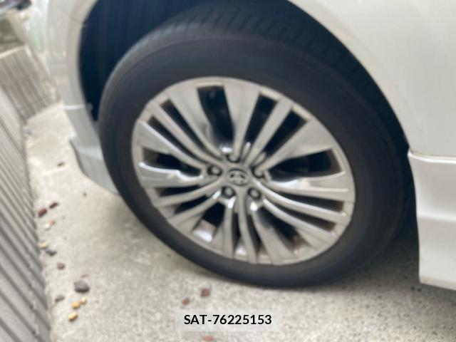 Toyota HARRIER HYBRID 2023-06 8378942-4