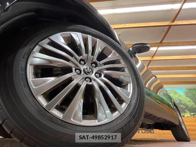 Toyota HARRIER HYBRID 2021-07 8379971-12
