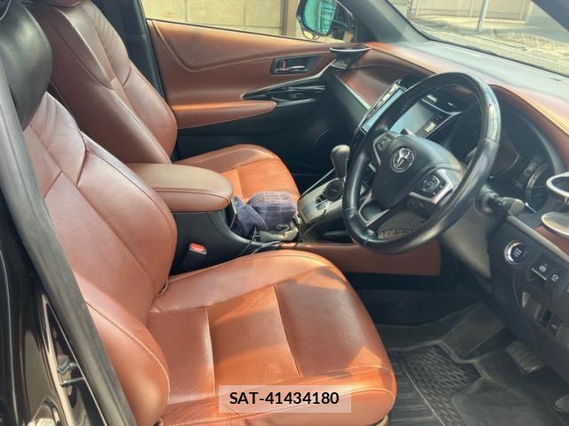 Toyota HARRIER 2017-12 8378517-9