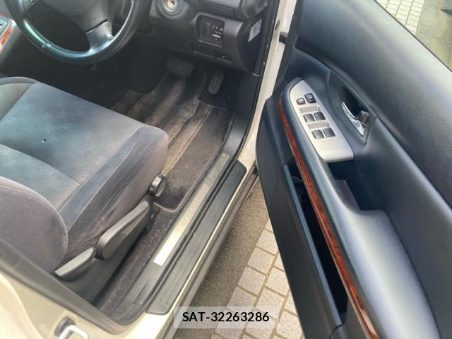 Toyota HARRIER 2007-08 8378888-11