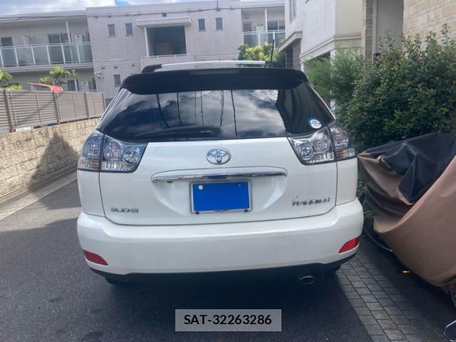 Toyota HARRIER 2007-08 8378888-3