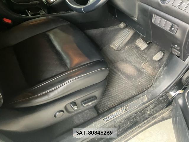 Toyota HARRIER 2014-11 8379097-17