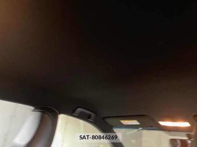 Toyota HARRIER 2014-11 8379097-19