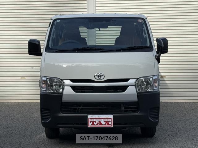 Toyota HIACE VAN 2025-12 8378671-11