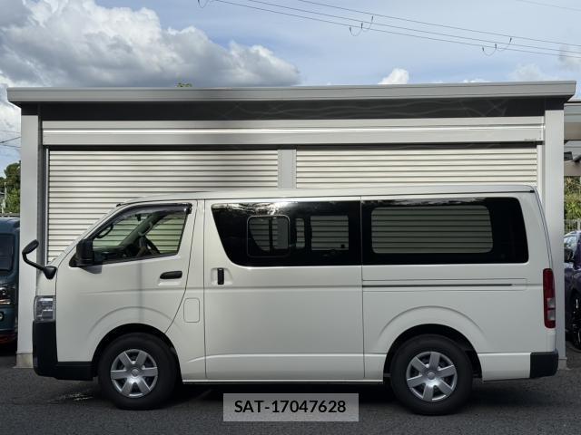 Toyota HIACE VAN 2025-12 8378671-13