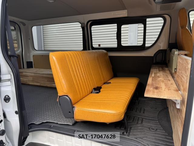 Toyota HIACE VAN 2025-12 8378671-6