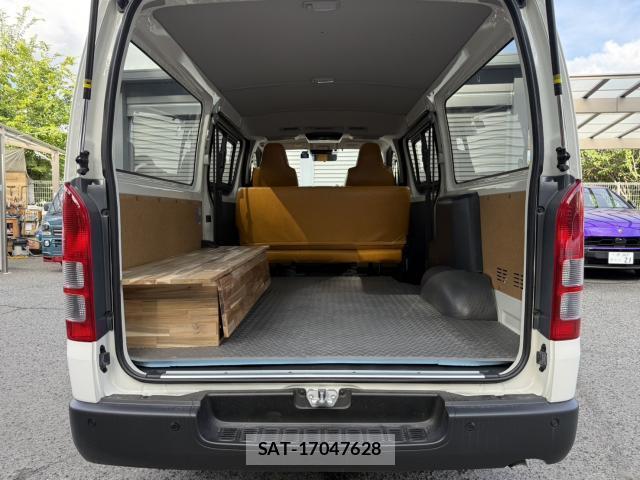 Toyota HIACE VAN 2025-12 8378671-8