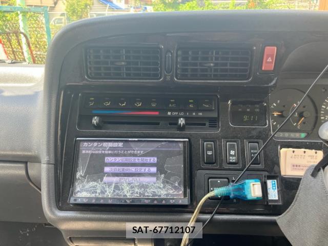 Toyota HIACE VAN 2003-02 8378720-18