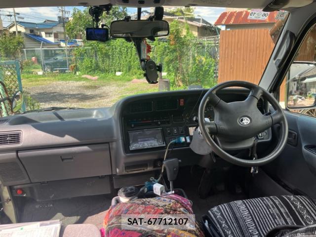 Toyota HIACE VAN 2003-02 8378720-7