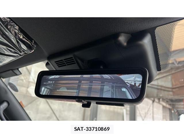 Toyota HIACE VAN 2026-07 8379796-2