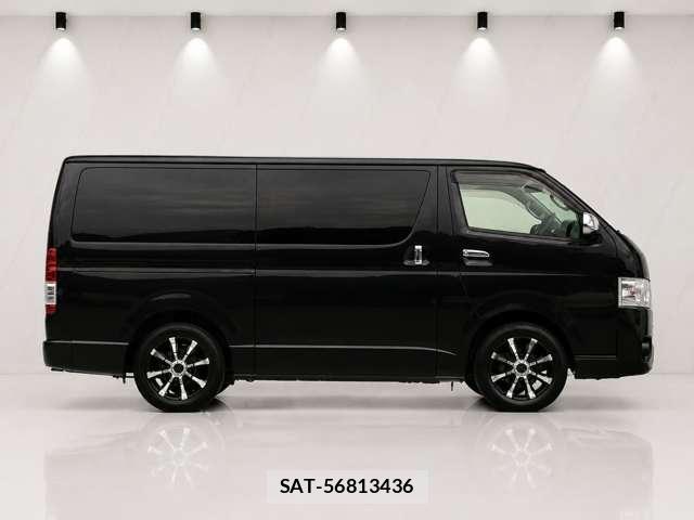 Toyota HIACE VAN 2017-02 8379851-1