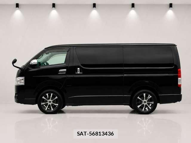 Toyota HIACE VAN 2017-02 8379851-2