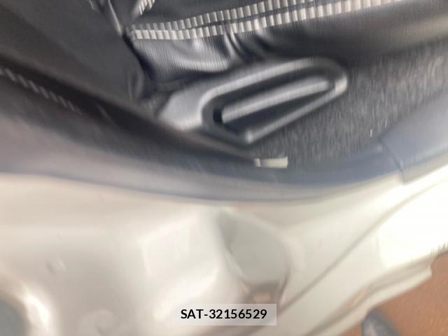 Toyota HIACE VAN 2015-02 8380009-10