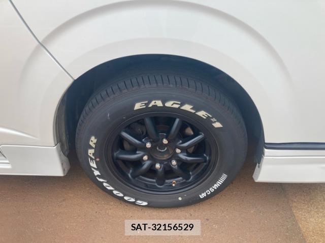 Toyota HIACE VAN 2015-02 8380009-12