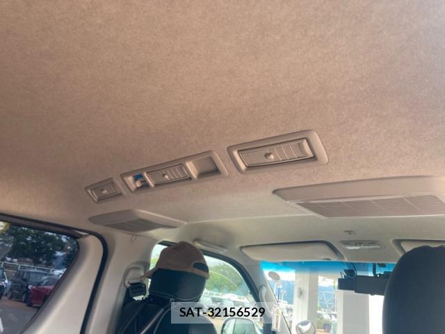 Toyota HIACE VAN 2015-02 8380009-14