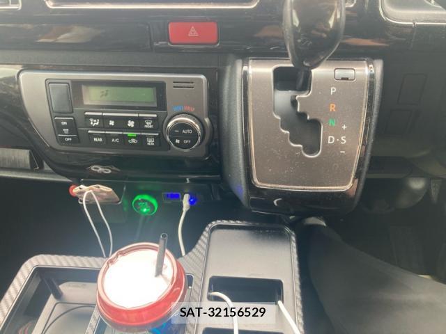 Toyota HIACE VAN 2015-02 8380009-17