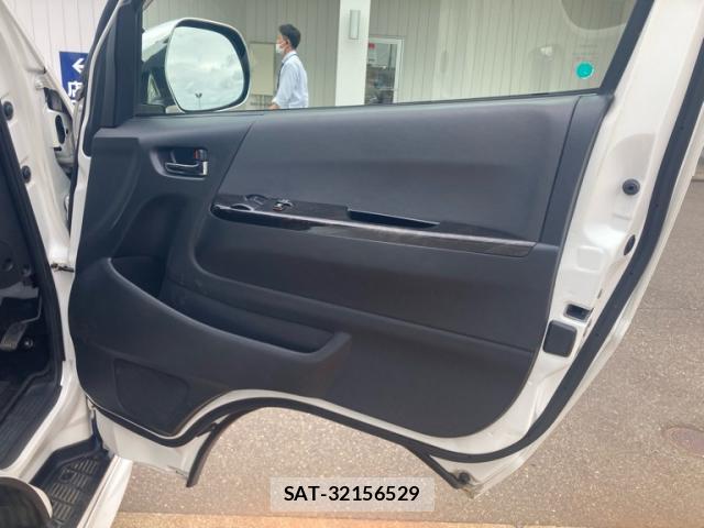 Toyota HIACE VAN 2015-02 8380009-5