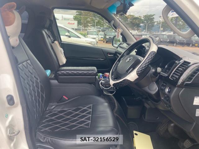 Toyota HIACE VAN 2015-02 8380009-6