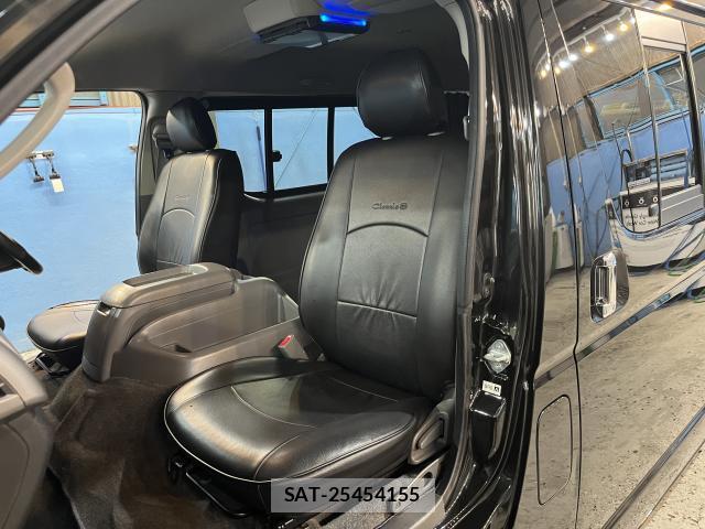 Toyota HIACE VAN 2007-12 8380172-16