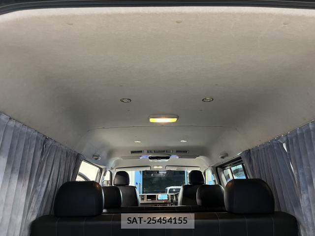 Toyota HIACE VAN 2007-12 8380172-18