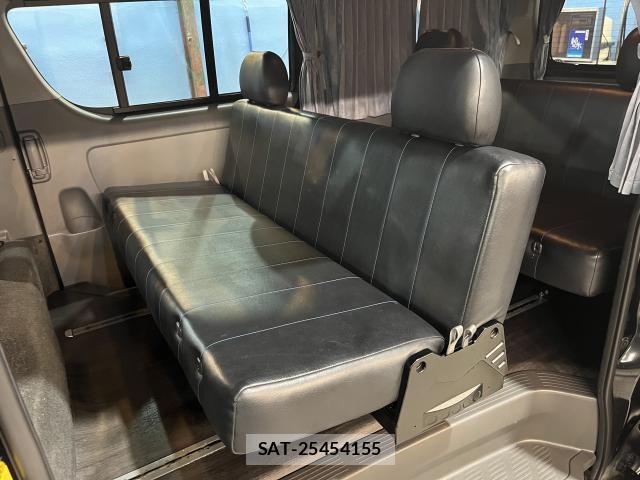 Toyota HIACE VAN 2007-12 8380172-6