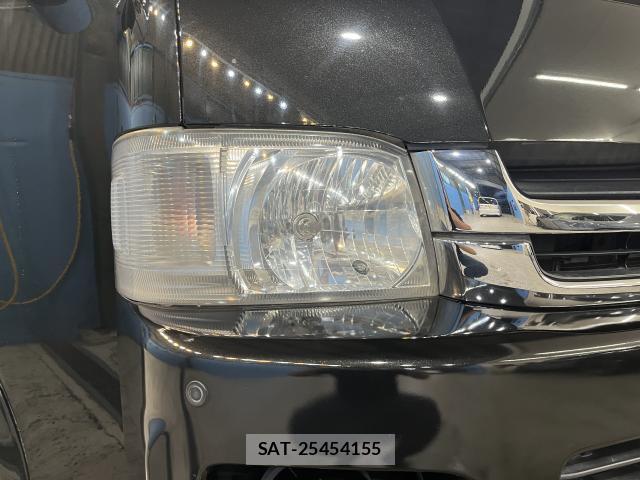Toyota HIACE VAN 2007-12 8380172-9