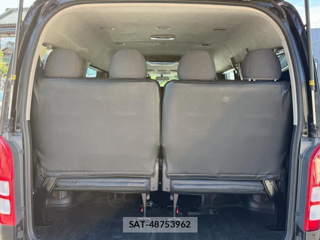 Toyota HIACE WAGON 2011 8378662-17