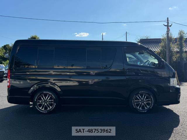 Toyota HIACE WAGON 2011 8378662-3