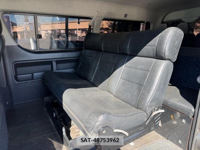 Toyota HIACE WAGON 2011 8378662-6