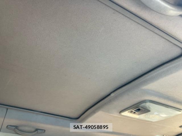 Toyota HIACE WAGON 2001-02 8379008-11