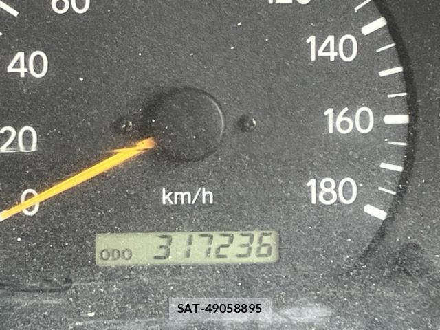 Toyota HIACE WAGON 2001-02 8379008-17